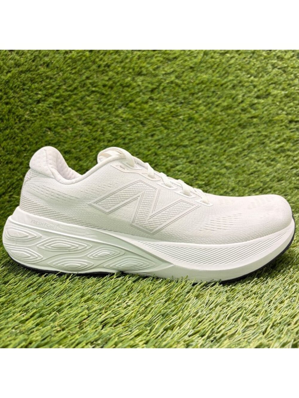 New Balance Fresh Foam X 880v15 Womens Size 9 White Running Shoes Sneakers